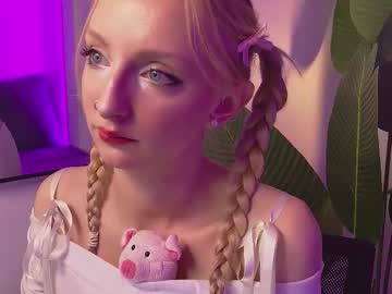 Mayasnoww, 19 years old, GOAL: Upskirt ? [225 tokens remaining] Just chill^^ #teen #nonude #daddysgirl #18 #young, webcam photo