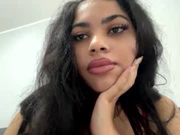 Squirting cam girl Medussavangogh age 20 yrs live now