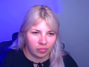 Mel_wonder, 26 years old, GOAL: Welcome to CB [95 tokens remaining] Welcome to my room! #new #shy #cute #french #18, webcam photo