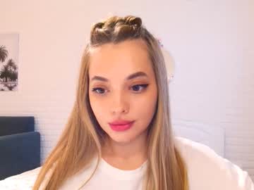 Melaniealves, 19 years old, #nonude #shy #tease #new, webcam photo