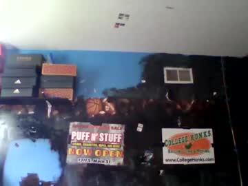 Hairy cam model Melaniemacker, 23 yrs live now