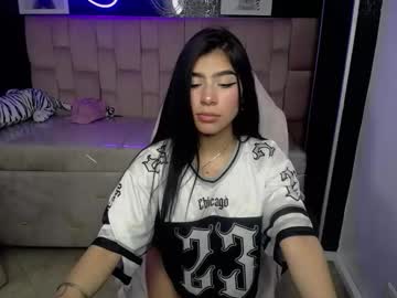 Melanny_b_, GOAL: Sexy Dance [67 tokens remaining] Welcome to my room! #feet #blonde #latina #lovense #new, webcam photo