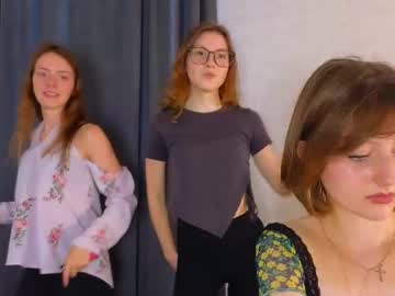 Melindagonzales, 18 years old, GOAL: ?eye contac? [50 tokens remaining] Hey, hello<3 Our name Marry, Nora and Nelly? #new #couple #18 #skinny #teen, webcam photo