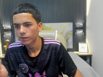 Meliodas18_, 20 years old, GOAL: Masturbation + CUM SHOW [285 tokens remaining] Welcome to my room! #teen #twink #18 #skinny #cute, webcam photo