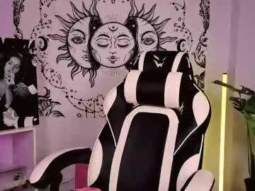 Squirting cam girl Melissagray_ age 22 yrs live now