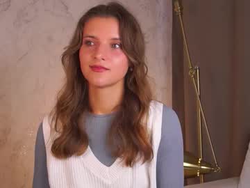 Melodiedesher, 18 years old, goal: lick my lips!  #18 #new #shy #teen #natural [25 tokens remaining], webcam photo