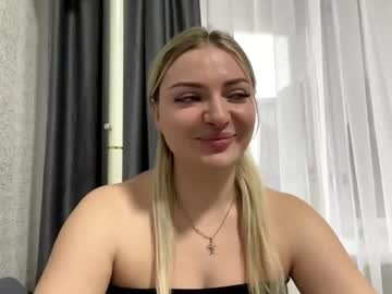 Meriaddario, 18 years old, GOAL-"Bite your lip ":) #18 #new #shy #natural #bigboobs [14 tokens remaining], webcam photo