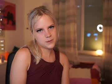 merrilyn__18 - Live Nude Girls - Chaturbate Cams