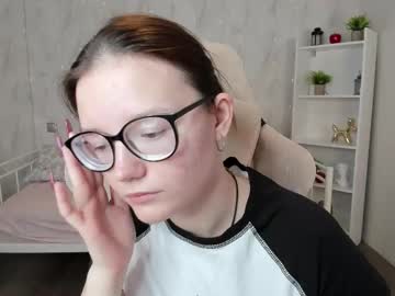 Mia_cutieee, 19 years old, GOAL: Keep me horny [310 tokens remaining] Welcome to my room! #new #nonude #bigboobs #curvy #brunette, webcam photo