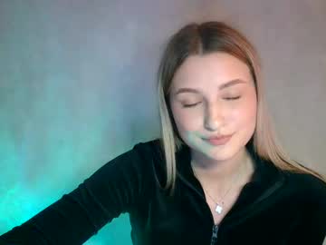 Mia_moon27, 18 years old, My first Day!! #nonude #blonde #cute #tease #new, webcam photo