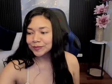 Feet Cams Live model Miaagreyy, age 33 streaming Foot Fetish VR