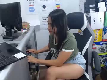 Squirting cam girl Miaduque_ live now