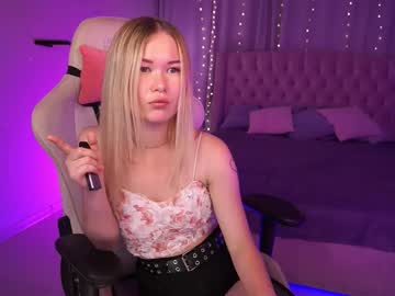 Miamaber, 18 years old, What do you like to do on a first date? PVT OPEN #new #blonde #18 #nonude #petite -- Current Goal: Handbra 5 min at 777 tokens, webcam photo
