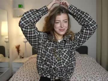 Midnight_miracle, 18 years old, Goal: eye contact First journey on new place goal:  #new #18 #shy #teen #skinny [19 tokens remaining], webcam photo