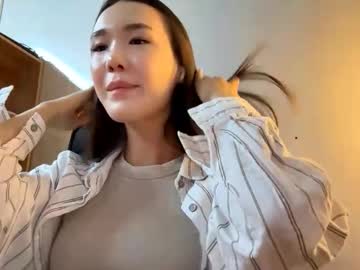 Migdaliafenlon, 18 years old, GOAL: Biggest smile ever [30 tokens remaining] Welcome to my room! #new #shy #18 #skinny #asian, webcam photo