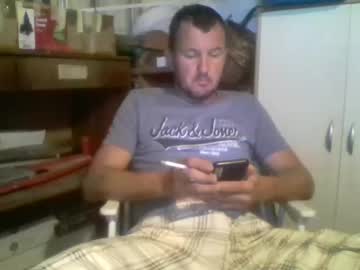 Catch me live as Mihamihec82, age 43 yrs in premium male cam shows