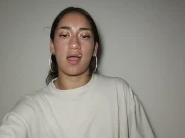 Squirting cam girl Miia__strog live now