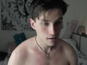 Hairy cam model Milahator, 20 yrs live now