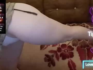 Milf_woman • mistress32y • Behind you • public