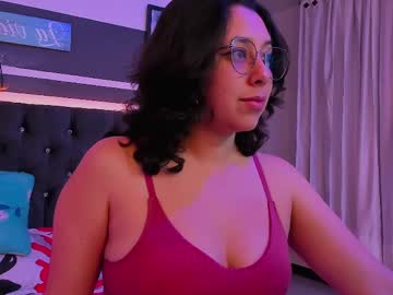 Hairy cam model Milly_minettee, 24 yrs live now