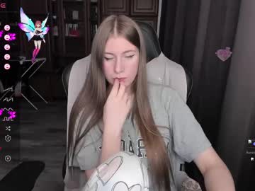 minnie_olson_ - Live EU Performer