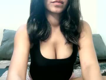 Squirting cam girl Missaaru age 18 yrs live now