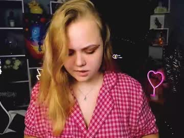 Moana_dreams, GOAL: flash ass [217 tokens remaining] Welcome to my room! #sph #blonde #lovense #18 #new, webcam photo