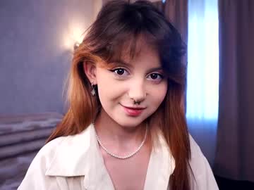 Moiregathright, 18 years old, Goal: Show your back more #18 #shy #new #teen #petite [155 tokens remaining], webcam photo