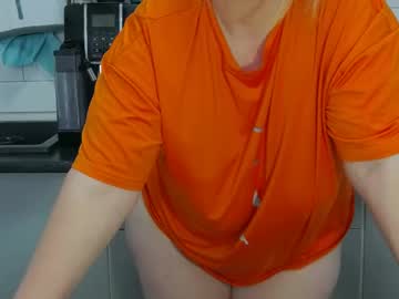 mojjo_erika - Live Performer