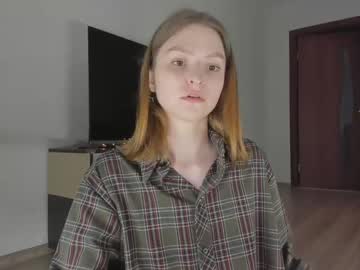Feet Cams Live model Mollydangerous, age 22 streaming Foot Fetish VR