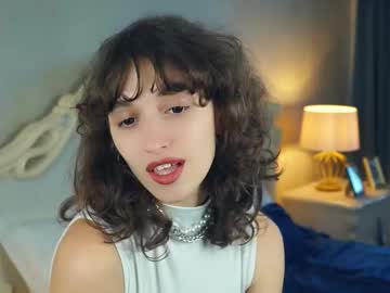 Monalouise, 18 years old, Hello CB I am #new an artist This is my first day!Goal:Tender touch on my neck #18 #cute #natural #young [36 tokens remaining], webcam photo