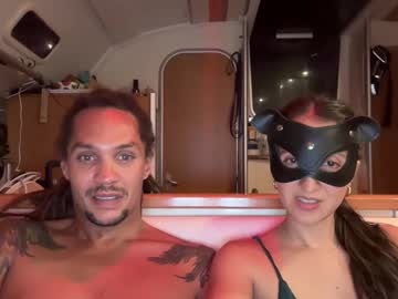 Squirting cam girl Monkandmia age 26 yrs live now