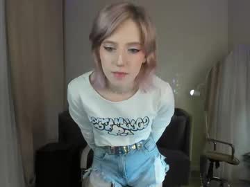 Moonlitasuna, 18 years old, show belly [24 tokens left] #new #18 #shy #skinny #nonude, webcam photo