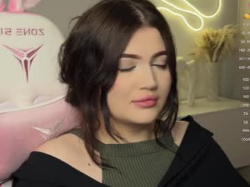 Catch me live as Moonrenata, age 20 yrs in premium male cam shows