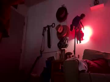 Moontox big cock cam stud streaming live