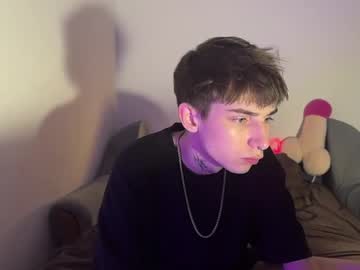 Live gay cam model Morganboy_21 yrs streaming now in HD