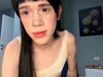 Mun_poli, 19 years old, GOAL: Take off your underwear [140 tokens remaining] My room sex #cum #feet #trans #18 #twink, webcam photo