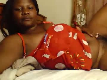 Squirting cam girl Mwekas568403 age 29 yrs live now