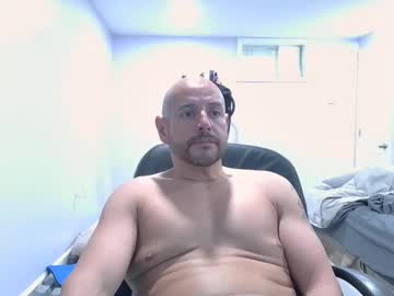 Catch me live as Mworlton9, age 43 yrs in premium male cam shows