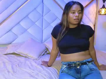 Feet Cams Live model Mystic_dreamss, age 25 streaming Foot Fetish VR