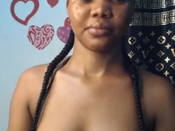 Squirting cam girl Naomiginger age 18 yrs live now
