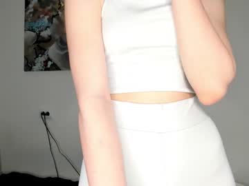 Naomilill, 18 years old, GOAL: squeeze my boobs [0 tokens remaining] Welcome To My Room #shy  #student #18  #bigboobs #bigass, webcam photo