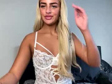 Naomixrae, 18 years old, Shy and need confidence! Can u help? #uk #halloween #imnew #18, webcam photo