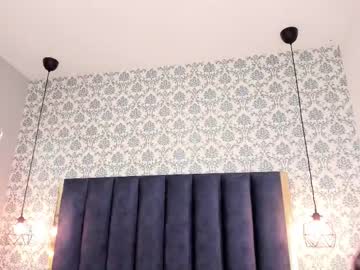 Squirting cam girl Nashareeve age 36 yrs live now