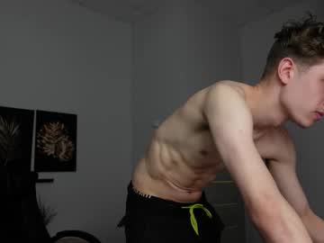 Nathan_rusu, 18 years old, #mma #young #roommate #bigcock abs showcase #new -- Current Goal: Goal 1 Description at 100 tokens, webcam photo