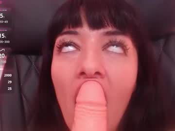 Live Milf Naughtyelska, 24 yrs - Hot Milf Cams