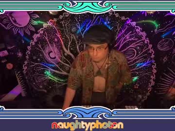 Naughtyphotons • bicurious • California, United States • public