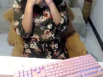 Skinny Asian cam girl Naugthy_babyxx live in HD