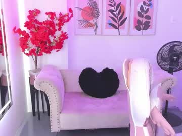 Naya_skye, 23 years old, Lovense Lush on - Interactive Toy that vibrates with your Tips #smalltits #daddy #new #latina #young, webcam photo