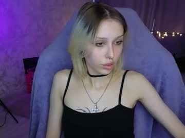 Nebu1anymph, 18 years old, GOAL: show all the tattoo on the body [86 tokens remaining] welcome to my room <3 #goht #blonde #18 #shy #new, webcam photo